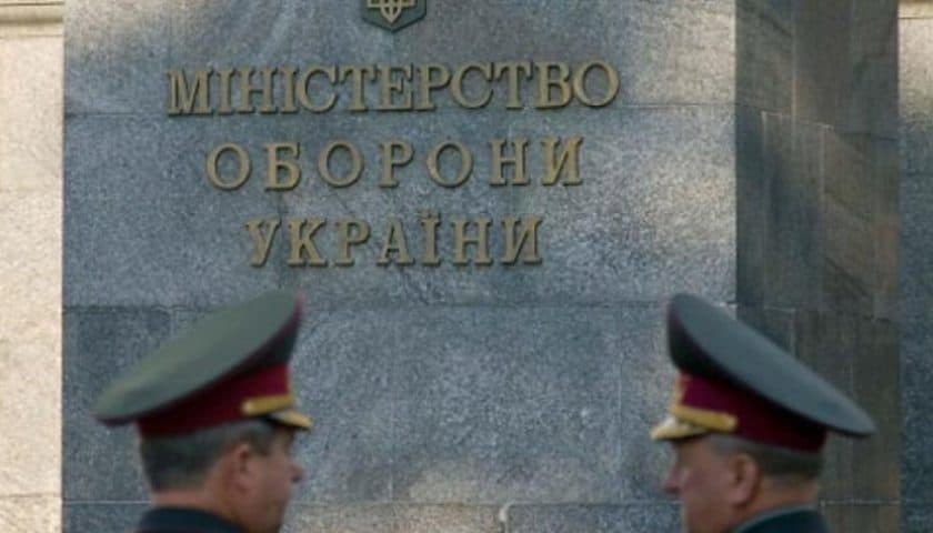 Єхануров: в Україні дуже бракує генералів