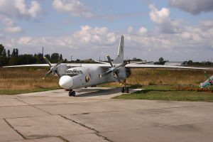 У Габоні вантажний Ан-26 із українцями у складі екіпажу здійснив вимушену посадку на воду