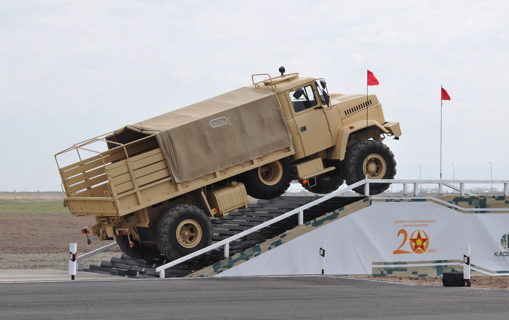 На виставці IDEX-2013 буде представлено новий MRAP KRAZ-ASV
