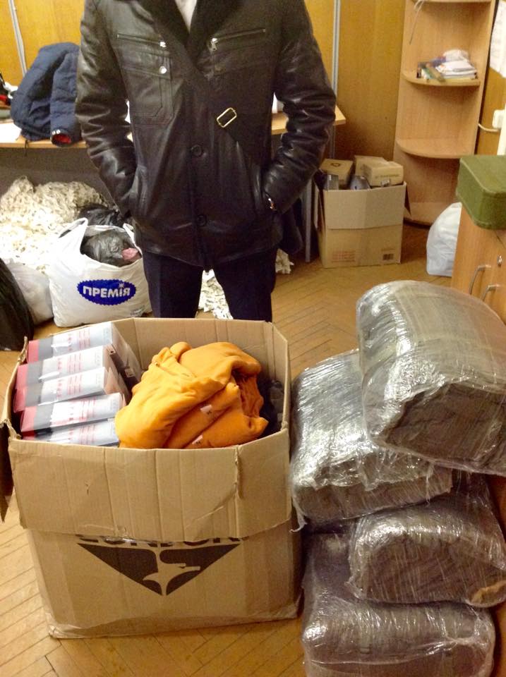 Передача спорядження для контррозвідки СБУ