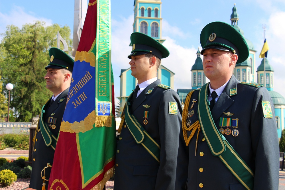 В Україні ліквідували невідповідність у зарплатах прикордонників, які беруть участь в АТО