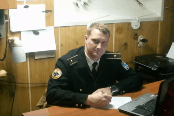 Капітан 2-го рангу Денис Гриценко