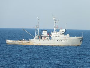 Що відомо про найбільший корабель ВМС на Азові – морський буксир “Корець”