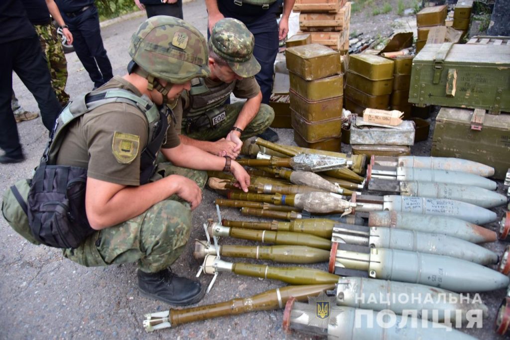 Озброєння яке здали поліції добровольці