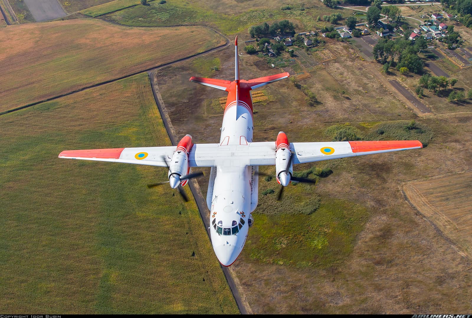 Кабмін надав держгарантії на будівництво Ан-32 для ДСНС