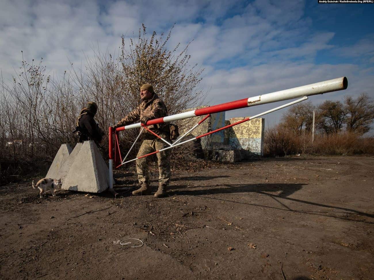 Розведення військ у Петрівському відтерміновується