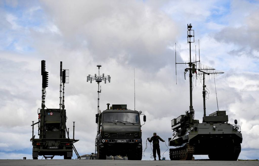 Р-330Ж «Житель» на оригінальних носіях