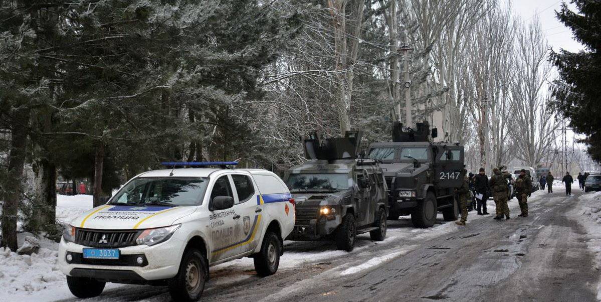 Оперативні заходи у Волновасі – виявлено осіб імовірно причетних до бойовиків