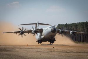 EADS може закинути виробництво літака A400M