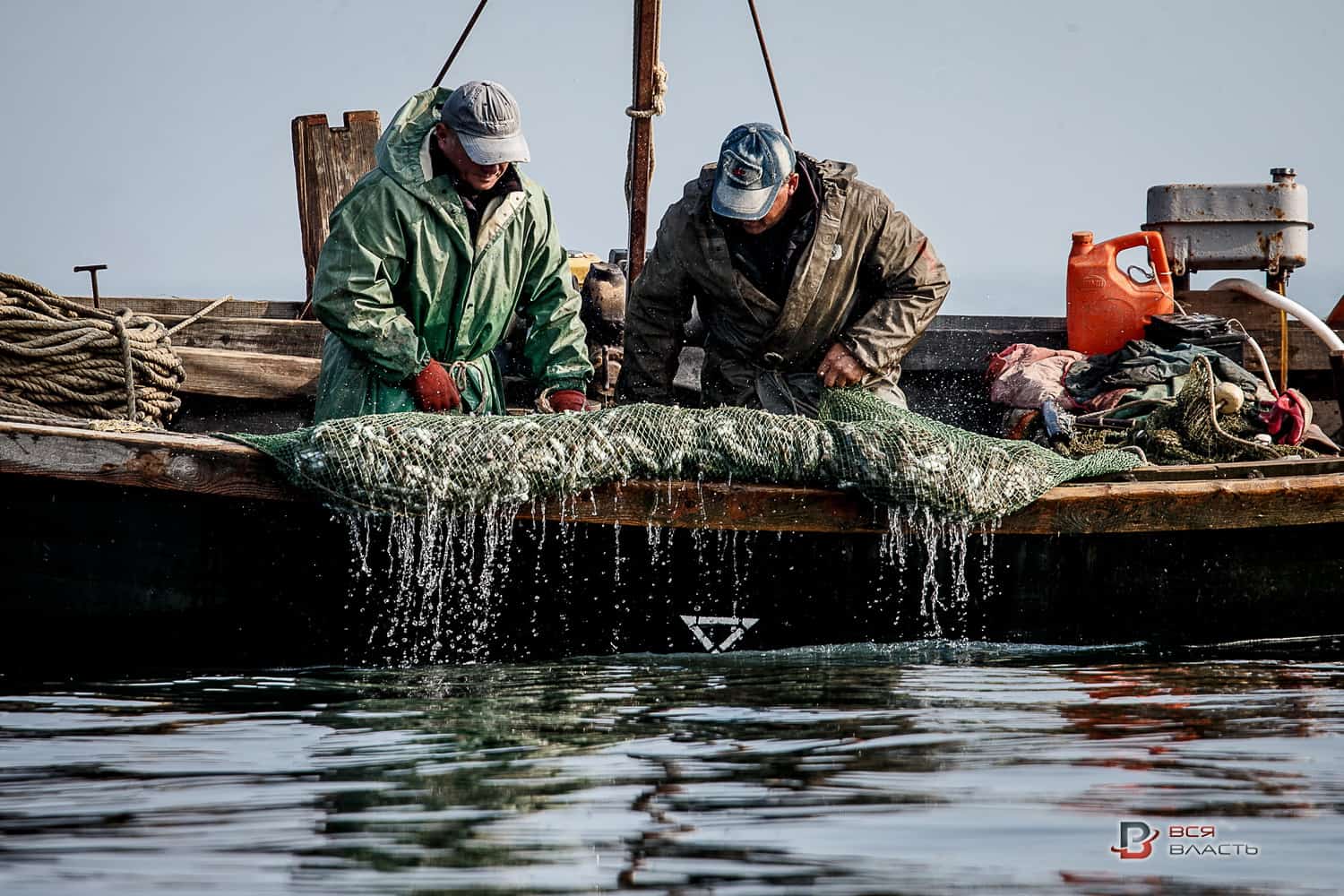 Українські рибалки, яких нібито затримали росіяни в Азовському морі, знайшлися