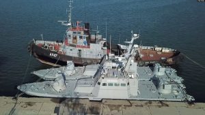 Керченська криза: повернуті кораблі до літа вийдуть у море