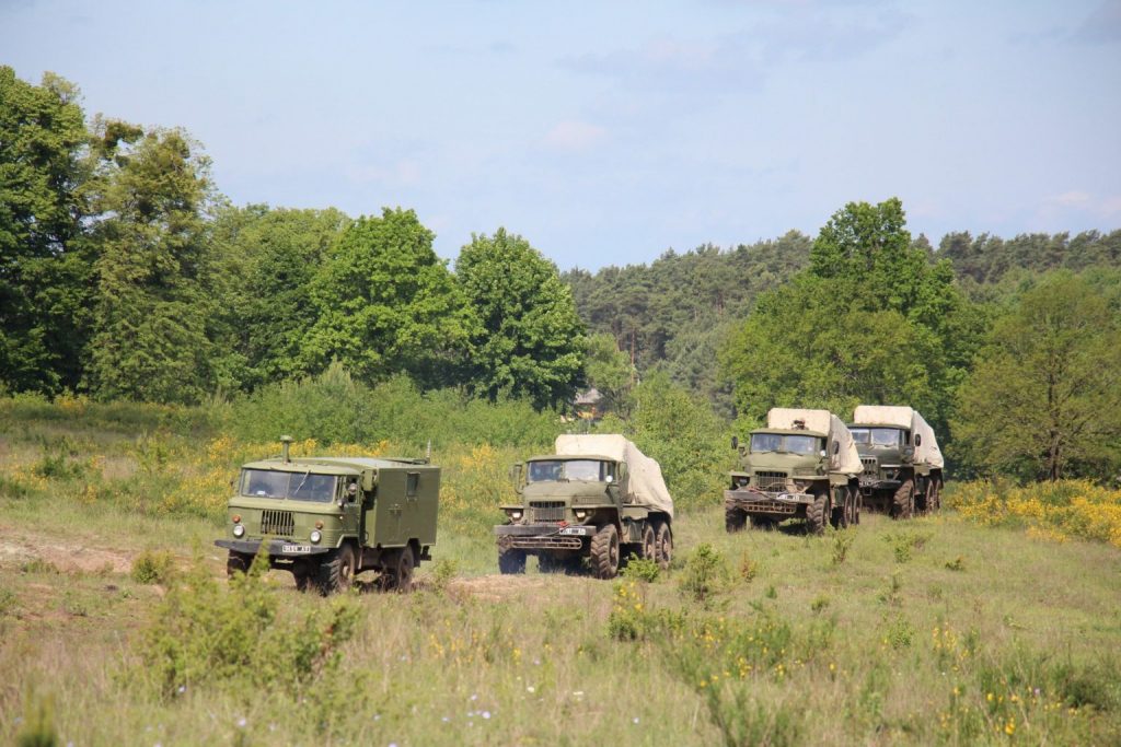 Курсанти виконують іспит на РСЗВ БМ-21 «Град». Фото: АрміяInform