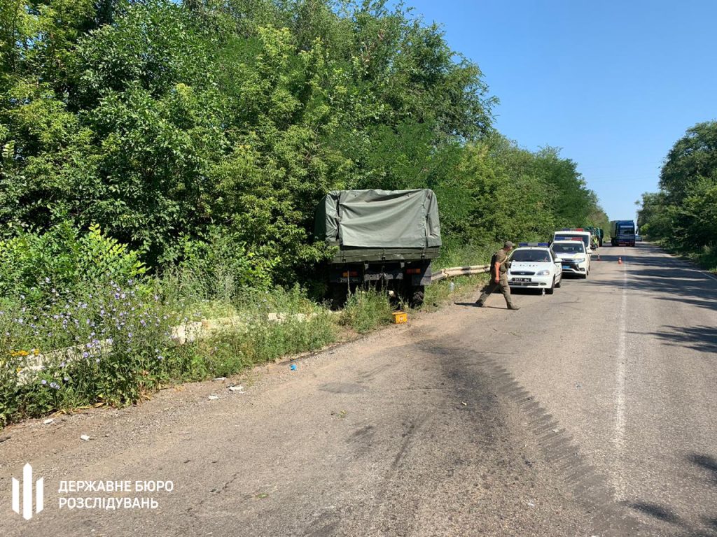 Місце ДТП з вантажівкою (20.07.2020). Фото: ДБР