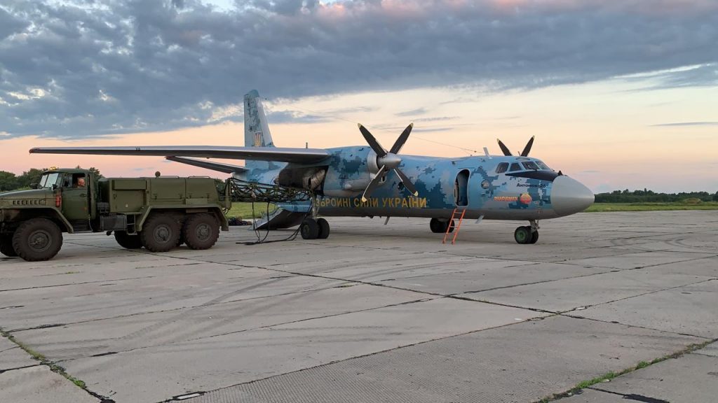 Ан-26 на авіабазі. Фото: ПС ЗСУ