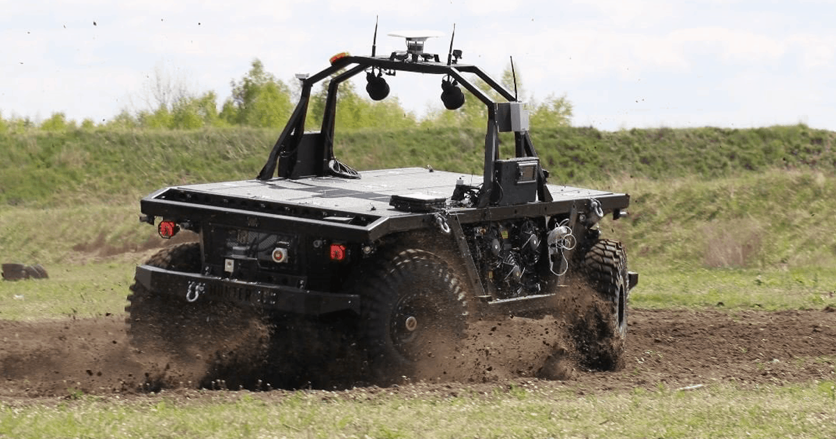 У Польщі показали дистанційно керовану машину «Hunter»