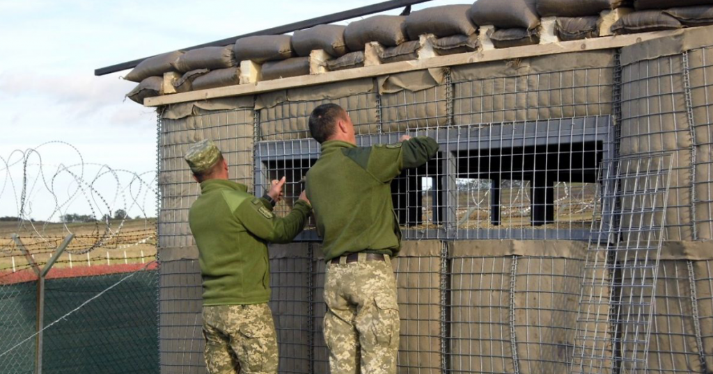 Військові України у Косово будують вогневі позиції. Листопад 2020. Фото: АрміяInform