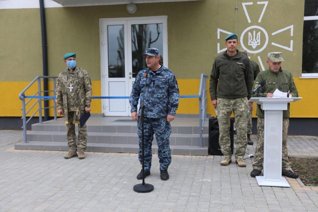 Морські піхотинці отримали нову казарму. Церемонія відкриття казарми для 35 ОБрМП. Фото: АрміяInform