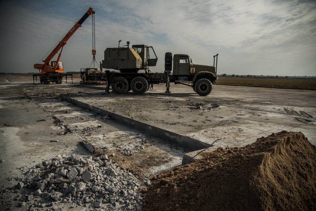 Відновлення військового летовища у Миргороді. Листопад 2020. Фото: 831 БрТА