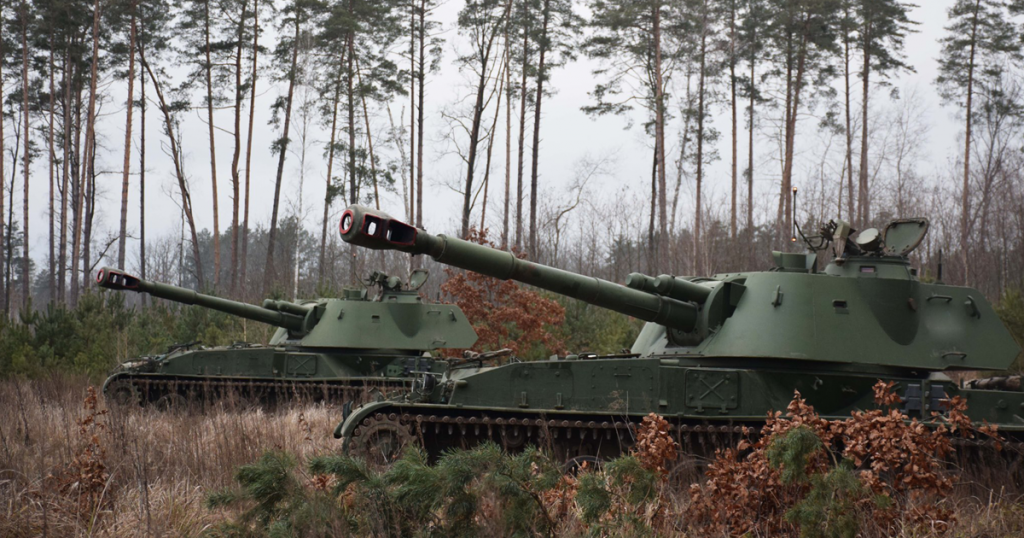 Самохідні 152-мм гаубиці 2С3 «Акація» 1 ОТБр. Грудень 2020. Фото: ЗСУ