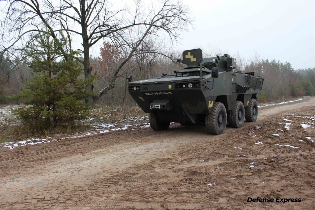 БТР "Отаман 6x6", який розроблений приватною компанією "Практика". Грудень 2020. Фото: Defense Express