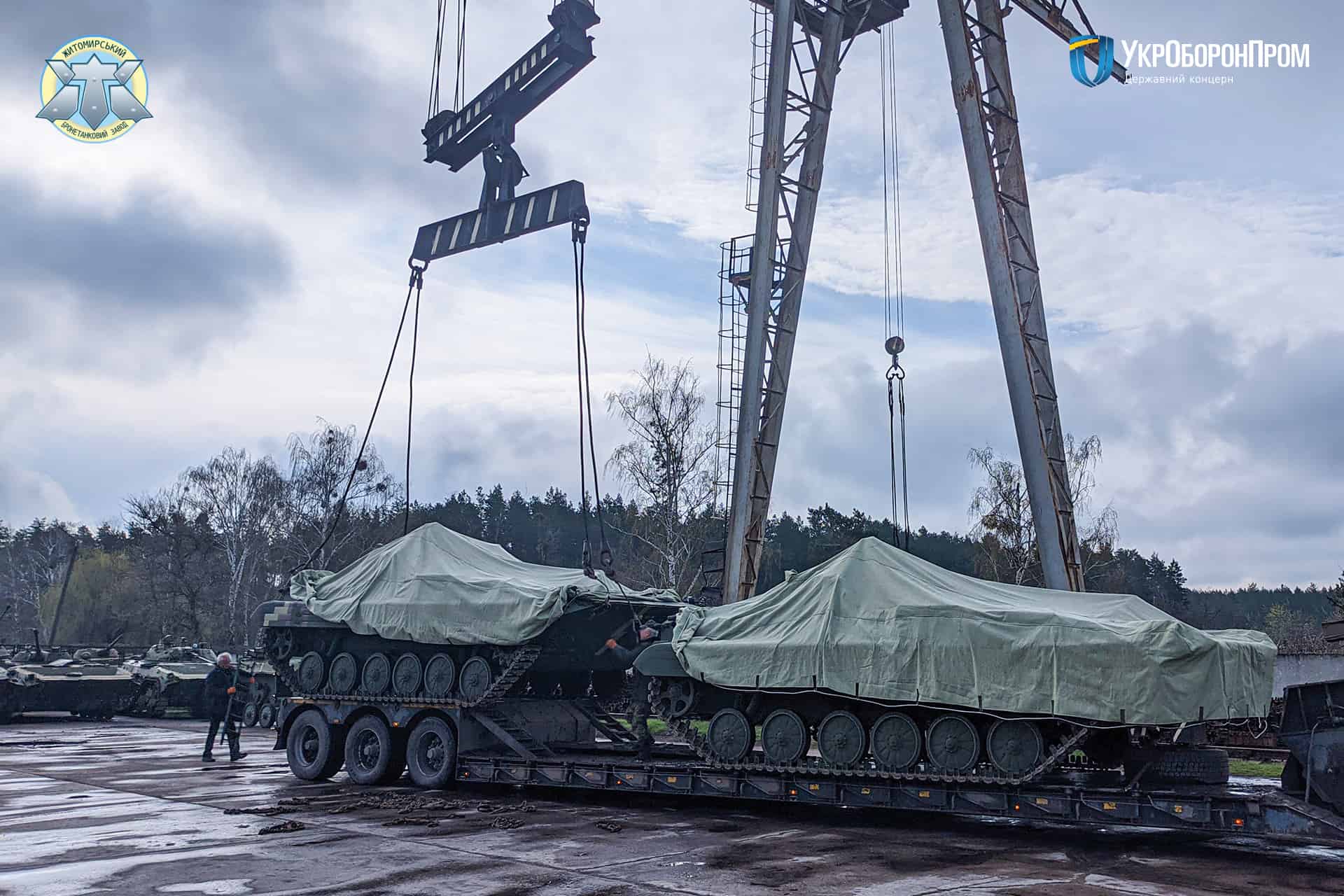 Житомирський бронетанковий передав другу партію БМП-2 за цей рік