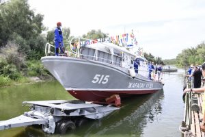 В Казахстані спустили на воду два нових катера для прикордонників