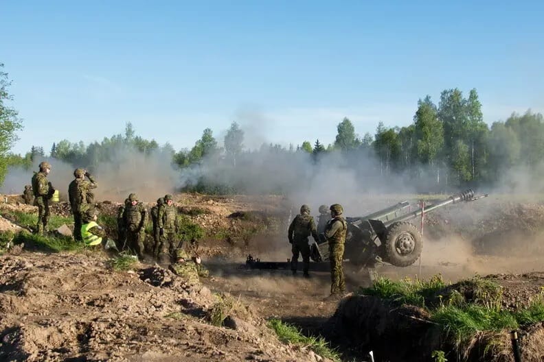 В естонському «Кайтселійт» з’явилась артилерія