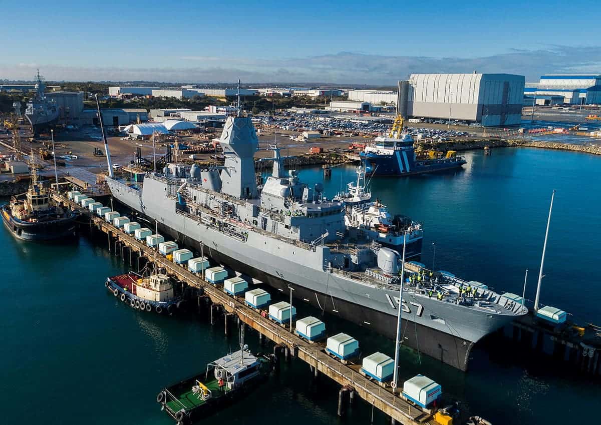 Фрегат ВМС Австралії HMAS Perth класу Anzac був спущений на воду після модернізації