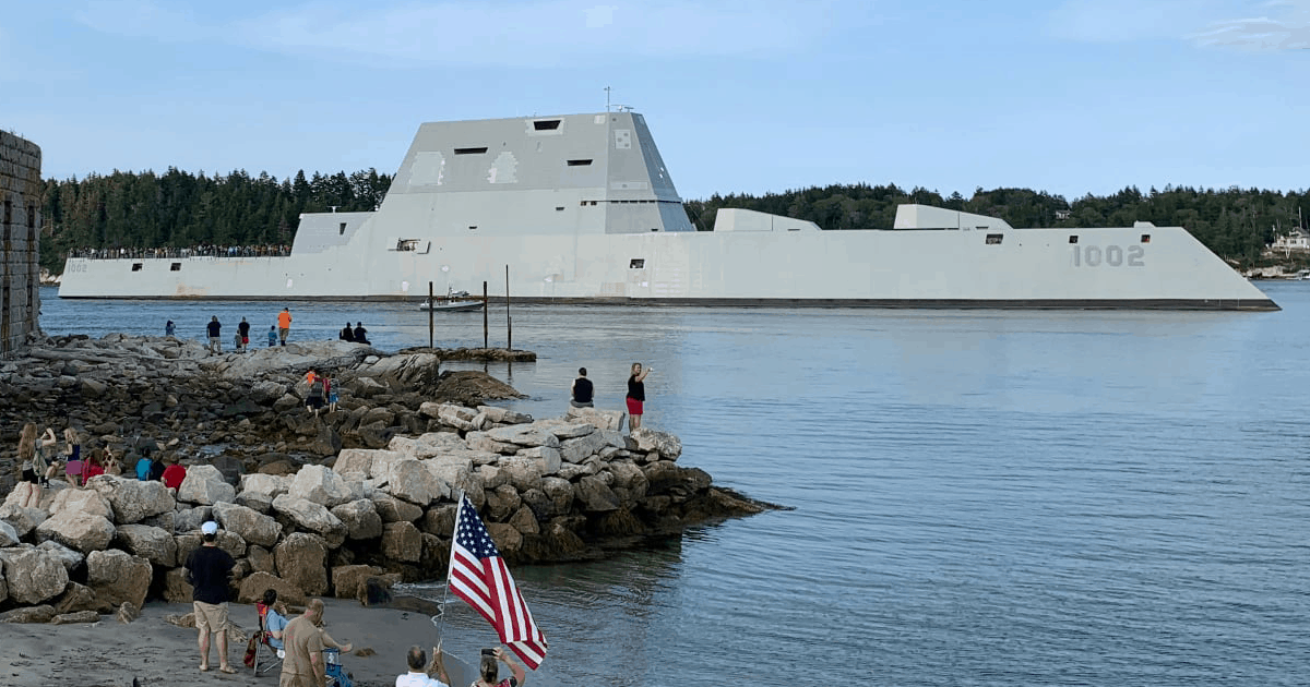 Третій есмінець Zumwalt вийшов на випробування