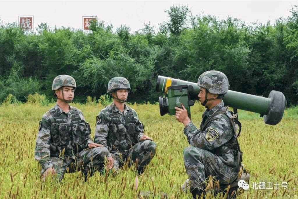 У армії Китаю з’явився власний Javelin