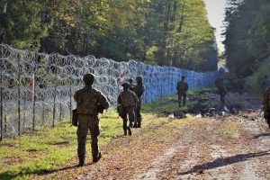 Білоруські прикордонники обстріляли на кордоні польських військових