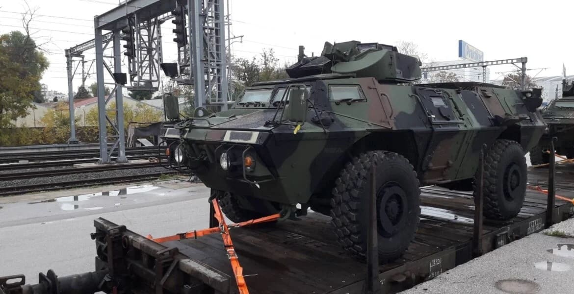 Греція отримала першу партію американських броньованих машин М1117 ASV Guardian