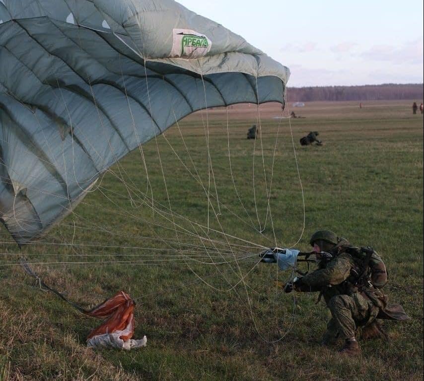 У Білорусі загинули двоє російських десантників