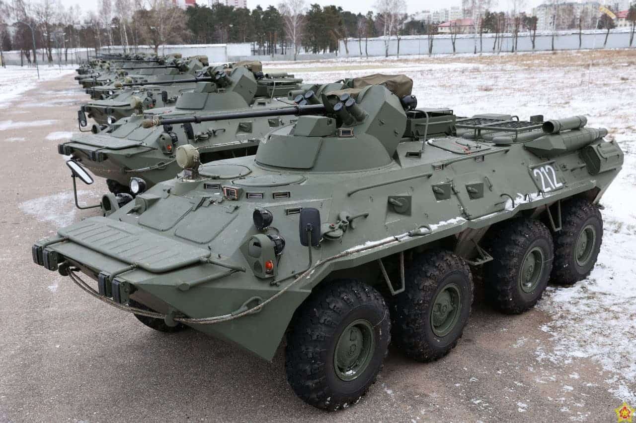 120-та механізована бригада Білорусі отримала російські БТР-82А