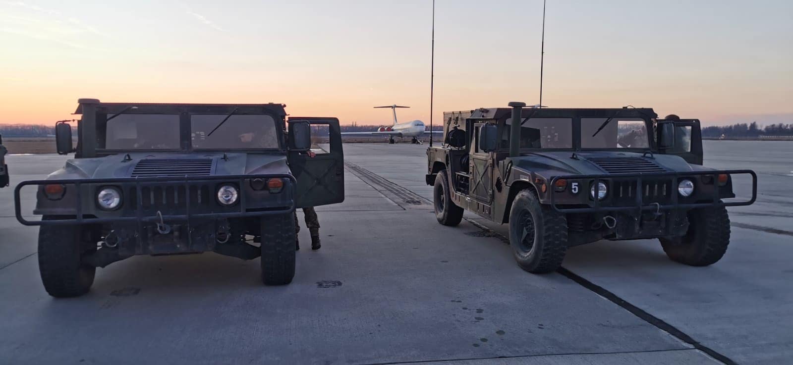 Lithuania handed over to Ukraine HMMWV and body armor