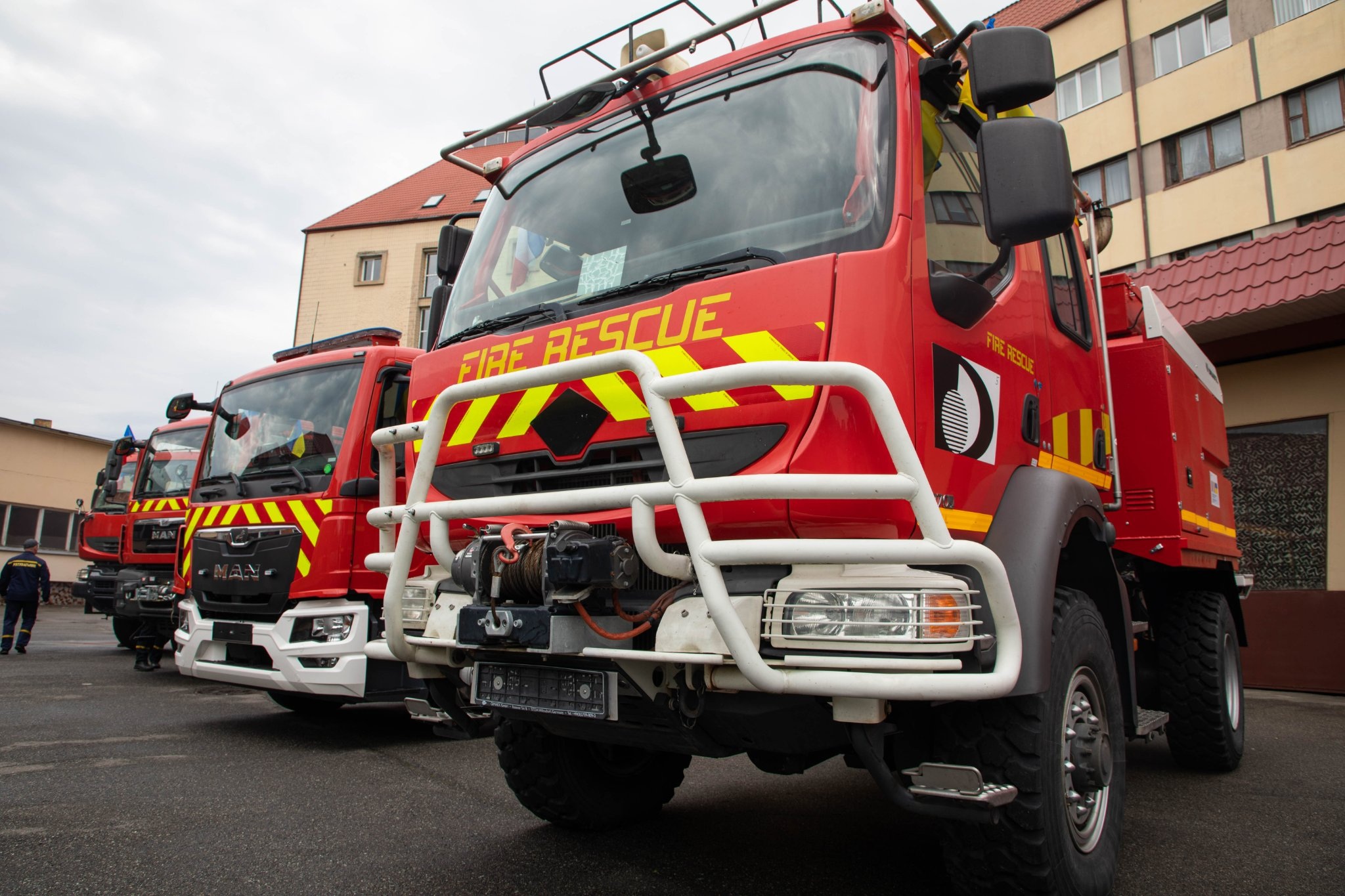 France handed over six firefighting vehicles and seven ambulances to Ukraine