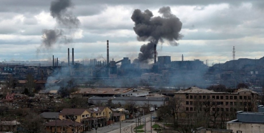 Defenders of Mariupol at the Azovstal plant keep fighting against Russian invaders