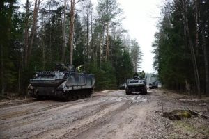 Ukraine receives 20 vehicles from Lithuania, 20 M113 armored personnel carriers to come