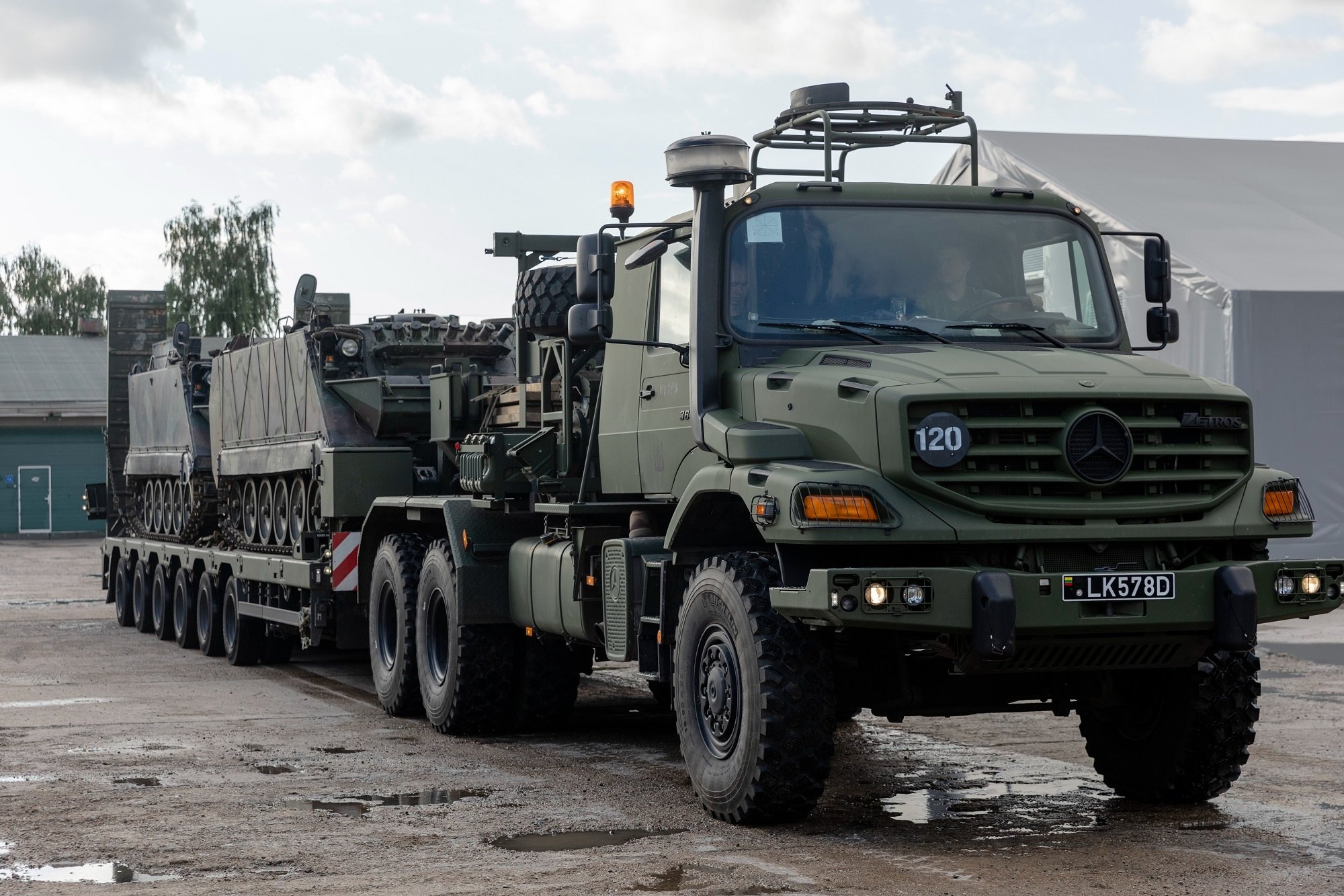 The M113 armored personnel carriers transferred by Lithuania are already in Ukraine