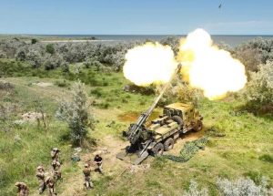 The Armed Forces of Ukraine demonstrated Bohdana self-propelled howitzer firing at the Russian invaders at Zmiyinyi Island