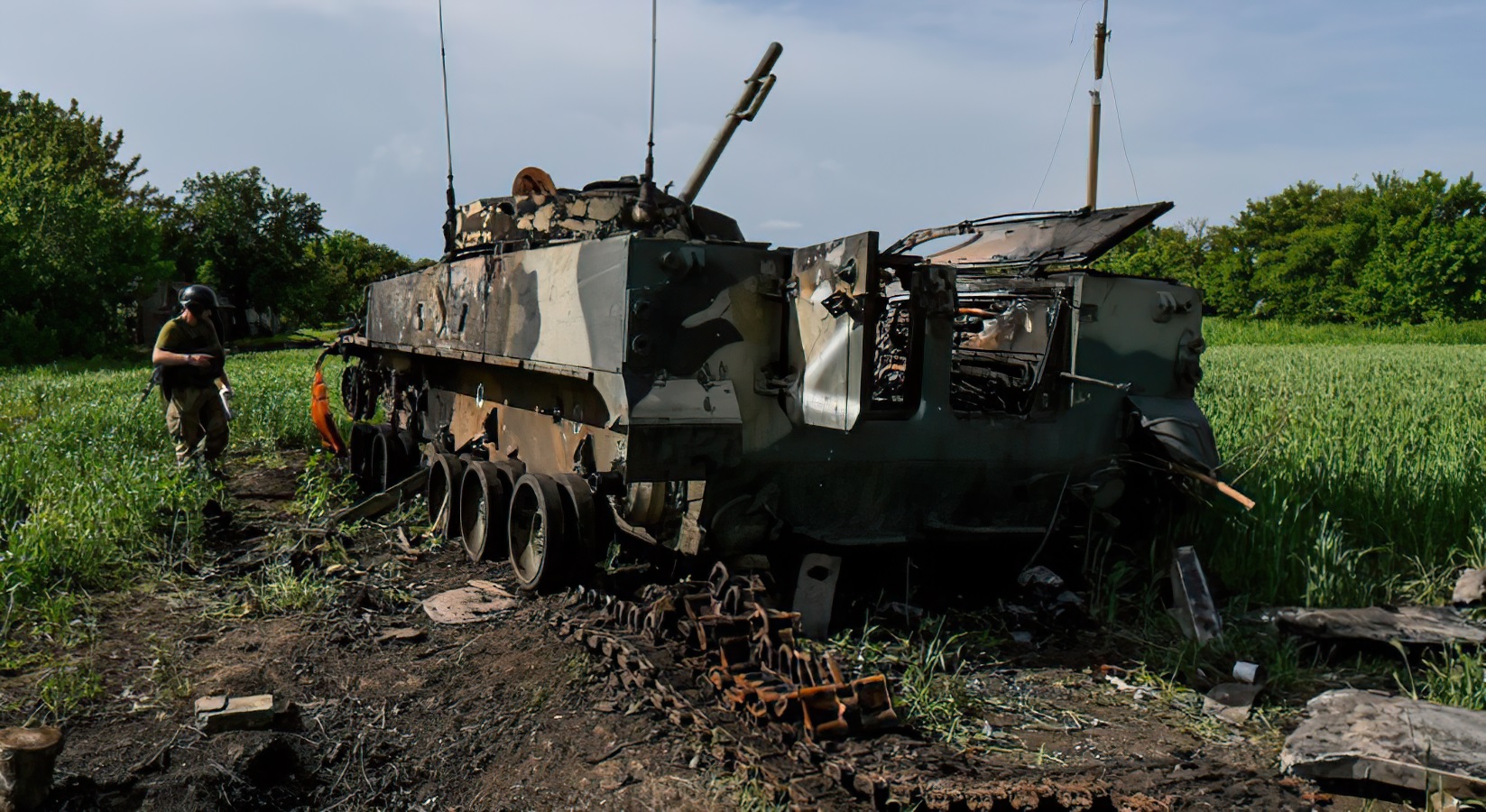 Військові показали залишки армії Росії у селі Новопіль на Донеччині