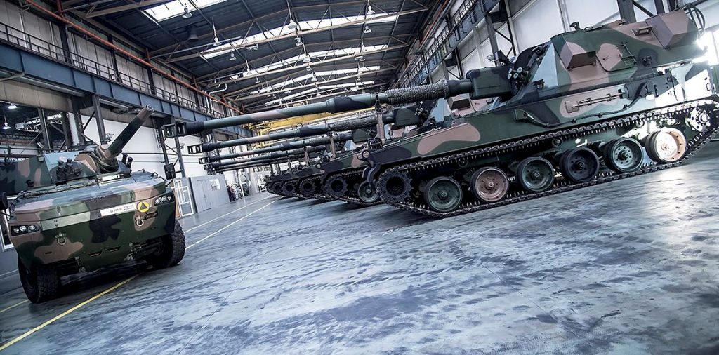 САУ "KRAB" на підприємстві Huta Stalowa Wola у місті Стальова Воля, що у Польщі. Червень 2022. Фото: Уряд Польщі