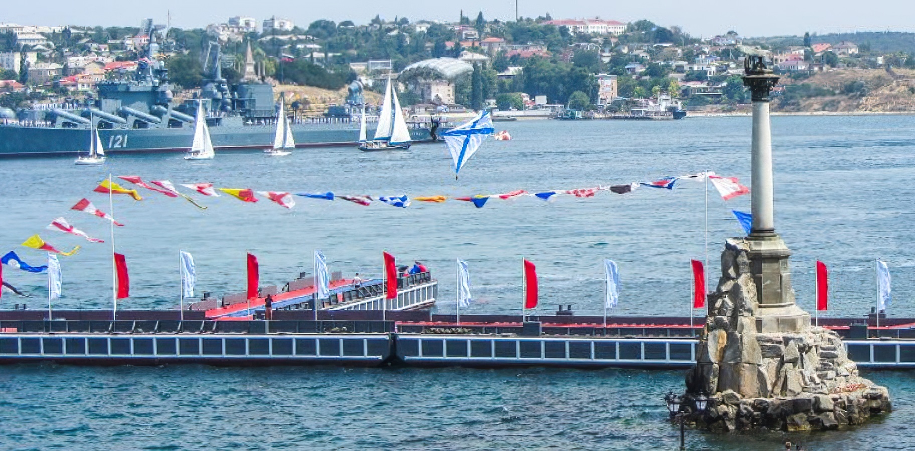 The invaders gave up on the naval parade in Sevastopol