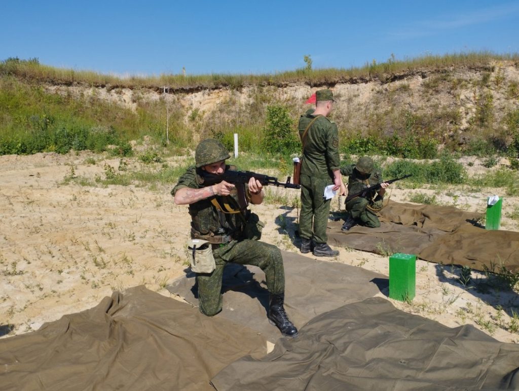 Заняття з вогневої підготовки у Речицькому районі Гомельсткої області