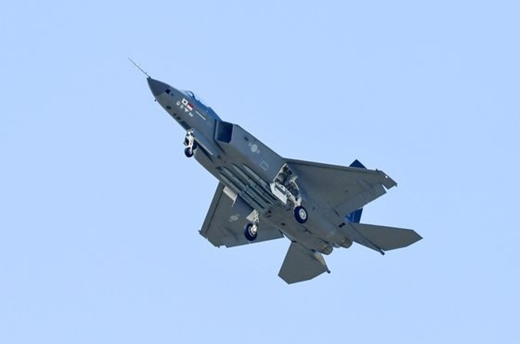 KF-21 Boramae fighter jet prototype makes its maiden flight in South Korea