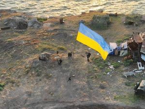 The Ukrainian flag is back on the Zmiyinyi Island