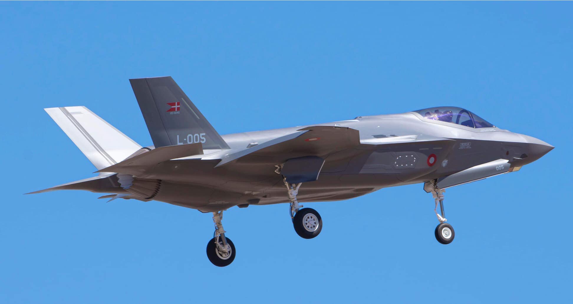 Повітряні сили Данії отримали п’ятий та шостий F-35