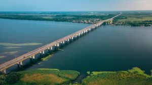 Invaders admit Antonivskyi Bridge in Kherson seriously damaged by Armed Forces of Ukraine