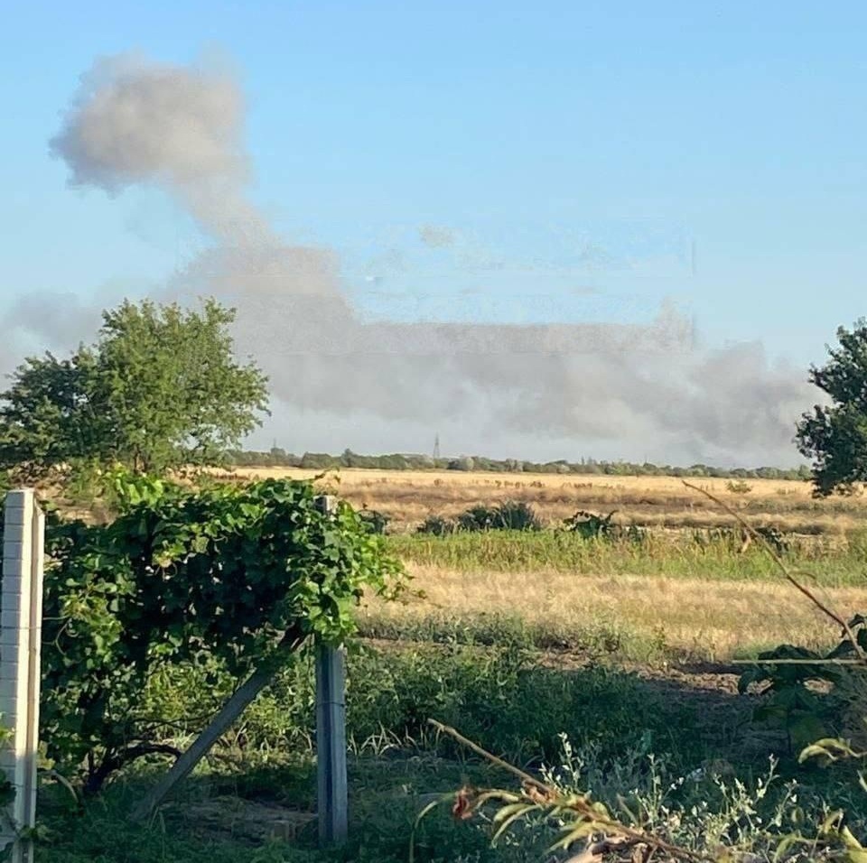 Explosions are heard in the Zaporizhzhia and Kherson regions