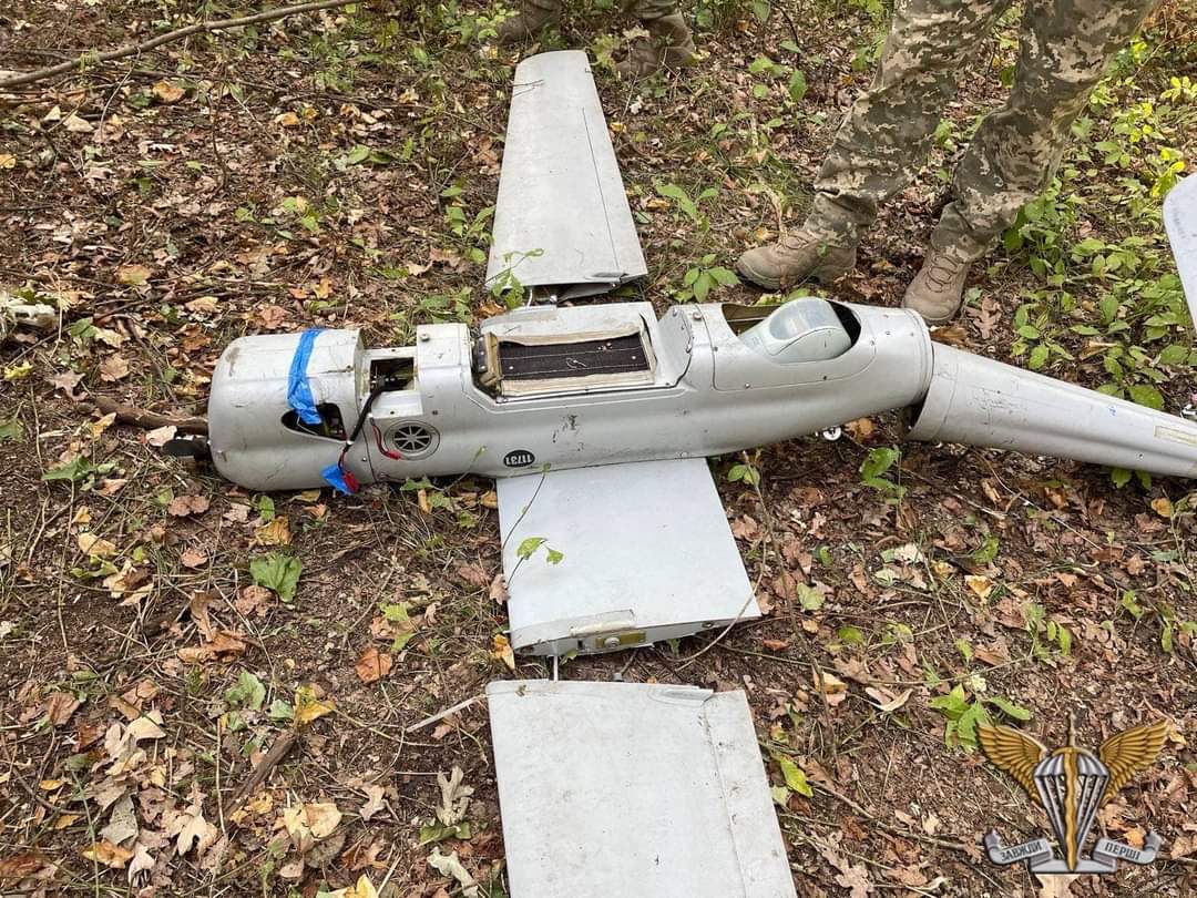 Paratroopers “landed” the Russian Orlan-10 drone with the help of EW